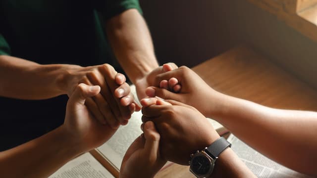 ONE IN CHRIST:UNITY BY LABELS